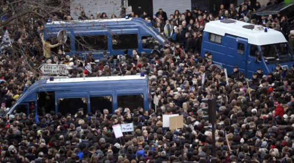 Rassemblement historique en France, le monde à Paris, 54 pays représentés