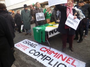 la Palestine s'invite sur le marché d'Aubervilliers