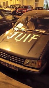 voiture taggée
