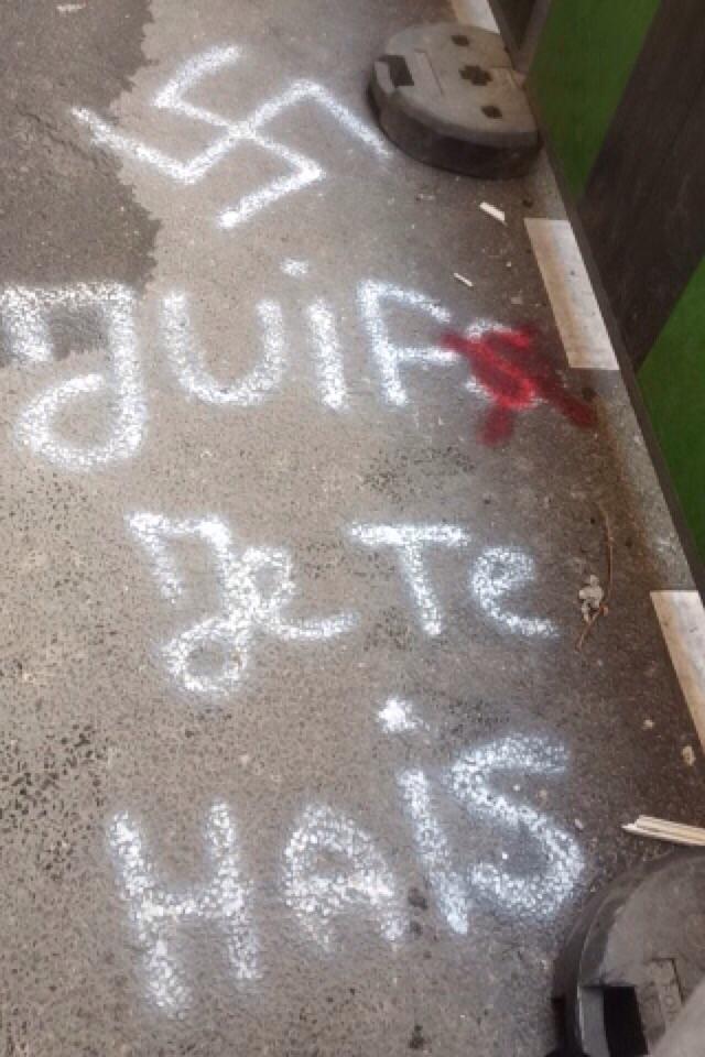 L'antisémitisme fait le trottoir