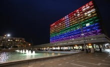 Un arc en ciel qui va durer un mois à Tel-Aviv la gay pride en Israel