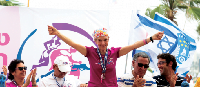 Susie Dvoskin un cancer, une prothèse à la hanche, perte de sa fille et elle participe au triathlon en Israël