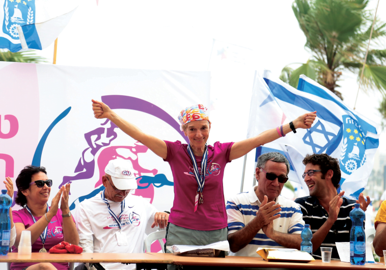 Susie Dvoskin un cancer, une prothèse à la hanche, perte de sa fille et elle participe au triathlon en Israël