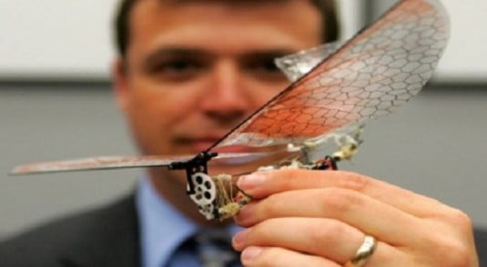 quand la technologie remplace les espions et agents doubles