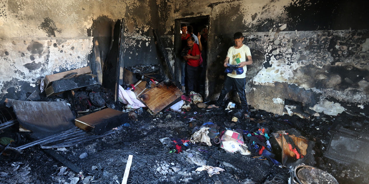 un bébé brulé palestinien incendie criminelle en cis-jordanie