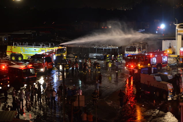 Incendie dans un entrepôt des bus Dan à Ramat Gan