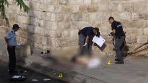 Jérusalem : un policier à nouveau poignardé
