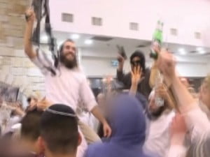 Le mariage de la haine: 4 personnes arrêtées