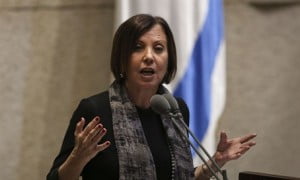 Polémique sur le nouveau manuel d’instruction civique