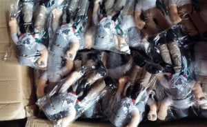 Des poupées terroristes saisies par les douanes à Haïfa