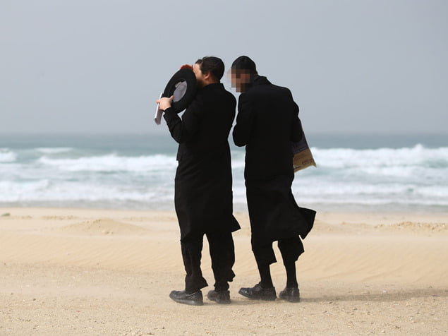 Une association qui aide les homosexuels religieux ultra-orthodoxe : 1039 mènent une double vie