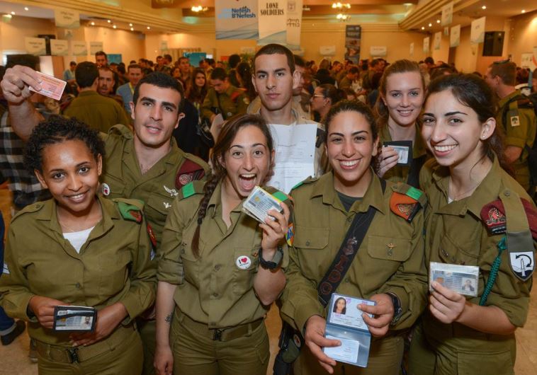 Les soldats sans famille réunis pour la journée des Sidourim