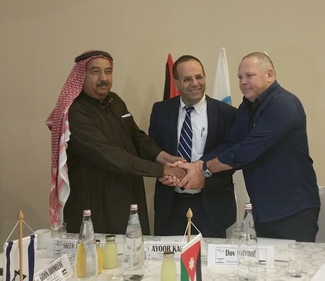 Un modèle de coexistence: une ferme agricole avec la Jordanie