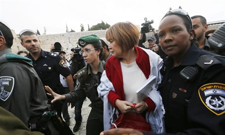 La directrice des Femmes du Mur arrêtée par la police