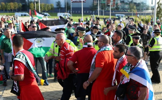 Provocation des écossais : Des drapeaux palestiniens dans le stade de Beer Sheva
