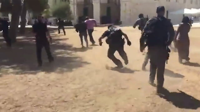 Emeutes et arrestations au Mont du Temple