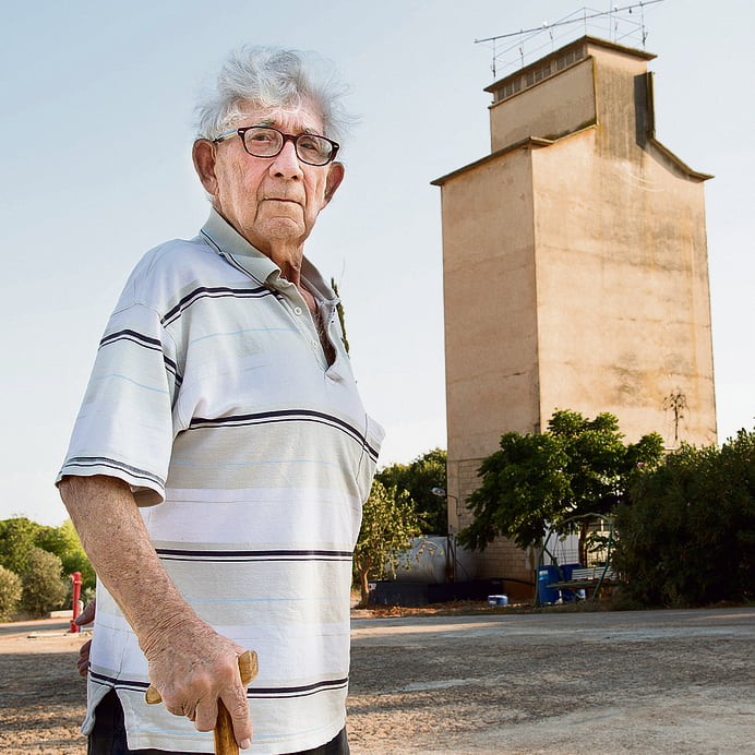 Israël: Des silos de grains transformés en appartements