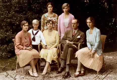 La pincesse Alice et son mari André et leur 5 enfants