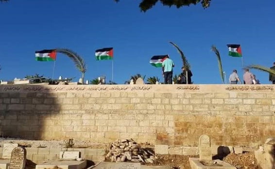 Le cimetière musulman de Jérusalem devient un lieu de pèlerinage en mémoire des terroristes