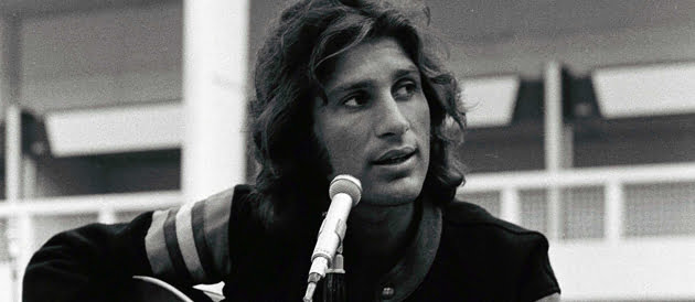 Mike Brant remonte sur scène