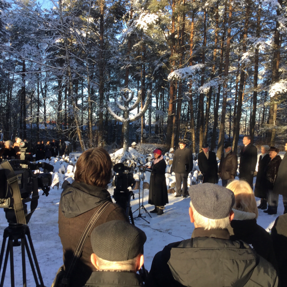 La France en Lettonie , la forêt de Riga 75000 juifs exterminés par les nazis