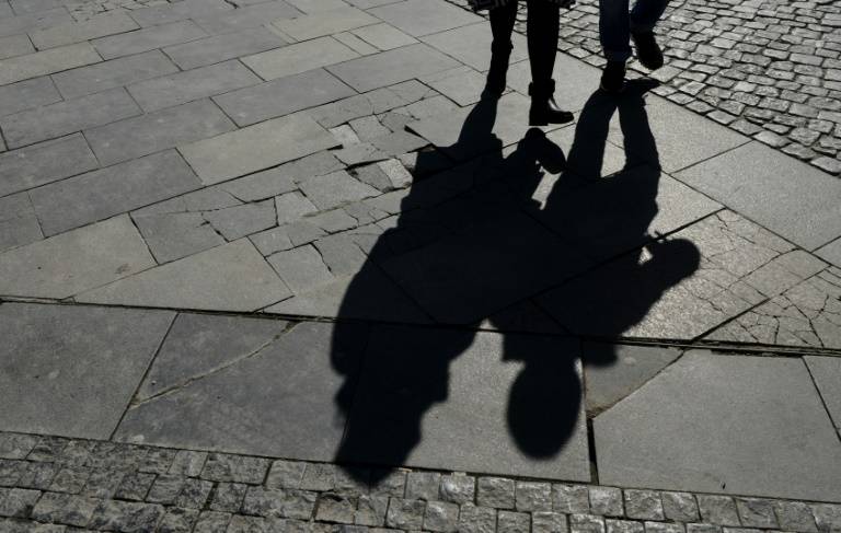 A Prague, sans le savoir, on foule aux pieds des stèles juives