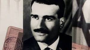 Grand espion israélien, Elie Cohen est mort pendu pour son pays. Grâce aux informations récoltées, la conquête du Plateau du Golan a été plausible.