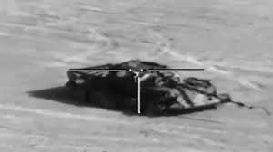 Le missile Gil 2 verrouille la cible. 