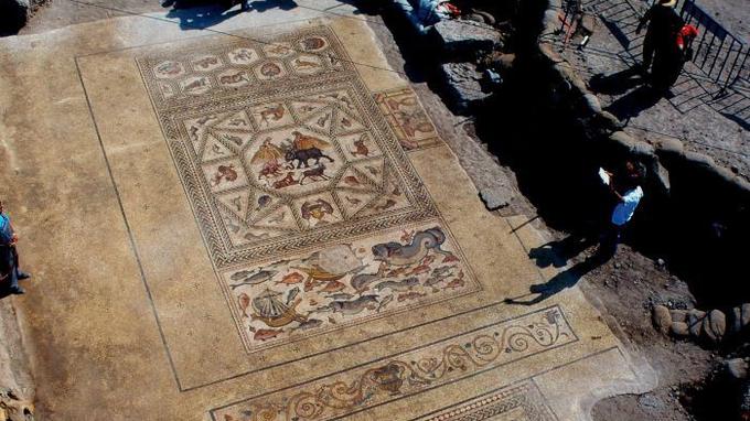 Mosaiques de 1700 ans découvertes en Israël
