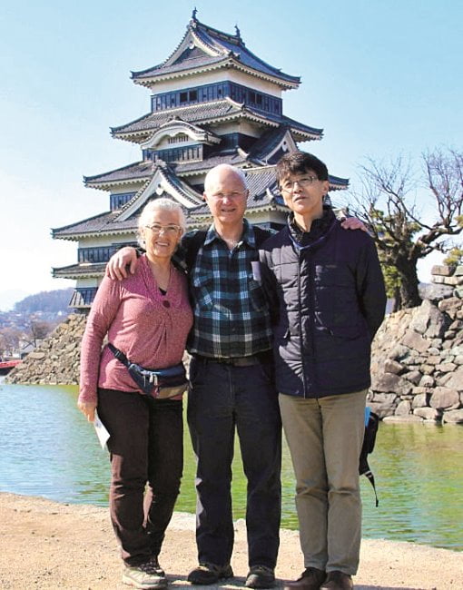 Meir et Edith Barak et leur touriste japonais