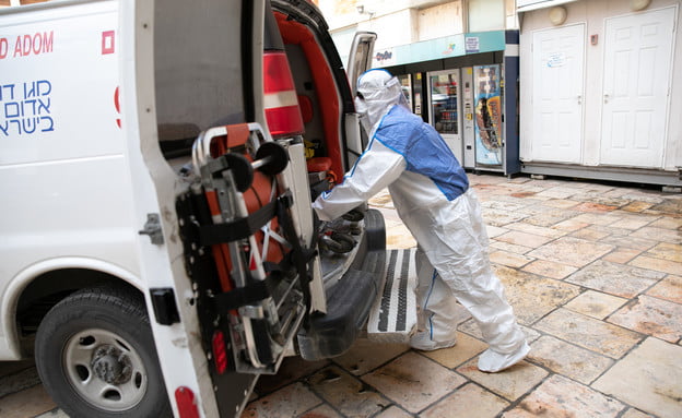 Coronavirus un jeune homme de 22 ans en Israël 