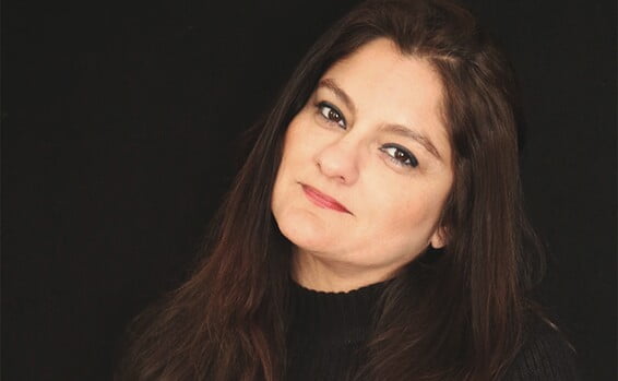 Le professeur Mehnaz Afridi, un musulman pakistanais, a été le directeur du Holocaust