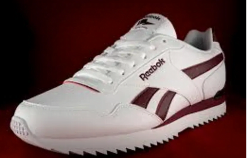Reebok ferme ses magasins en Israël et se concentre sur les ventes en ligne
