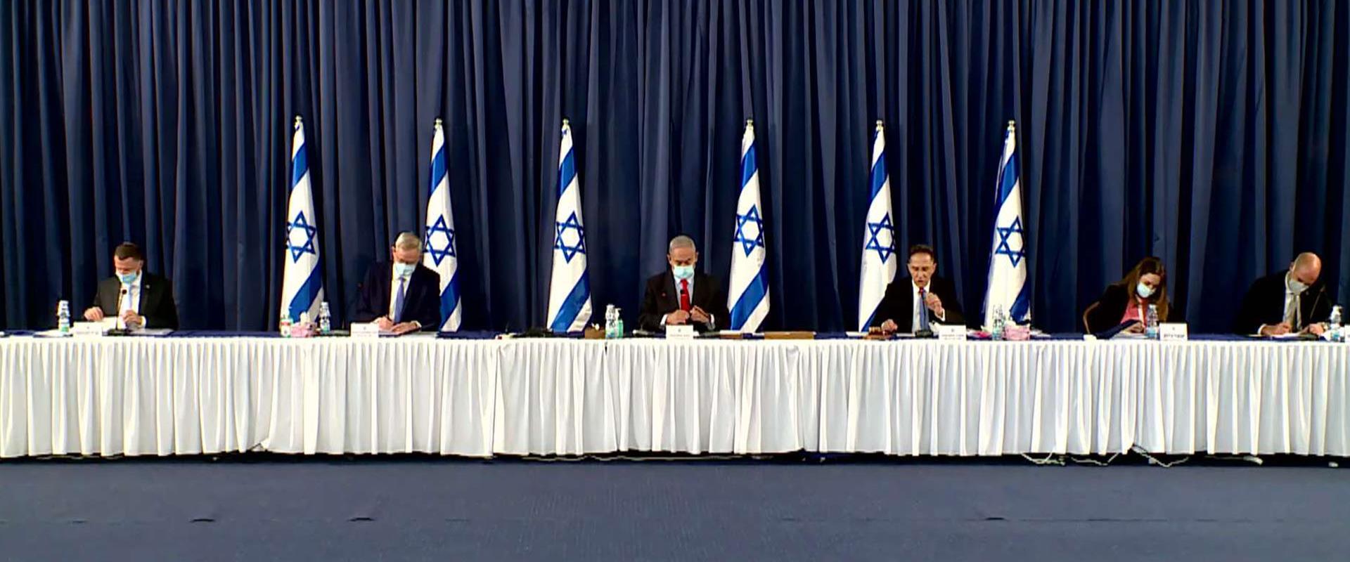 Coronavirus en Israël: Netanyahu panique, la gestion de crise est une catastrophe