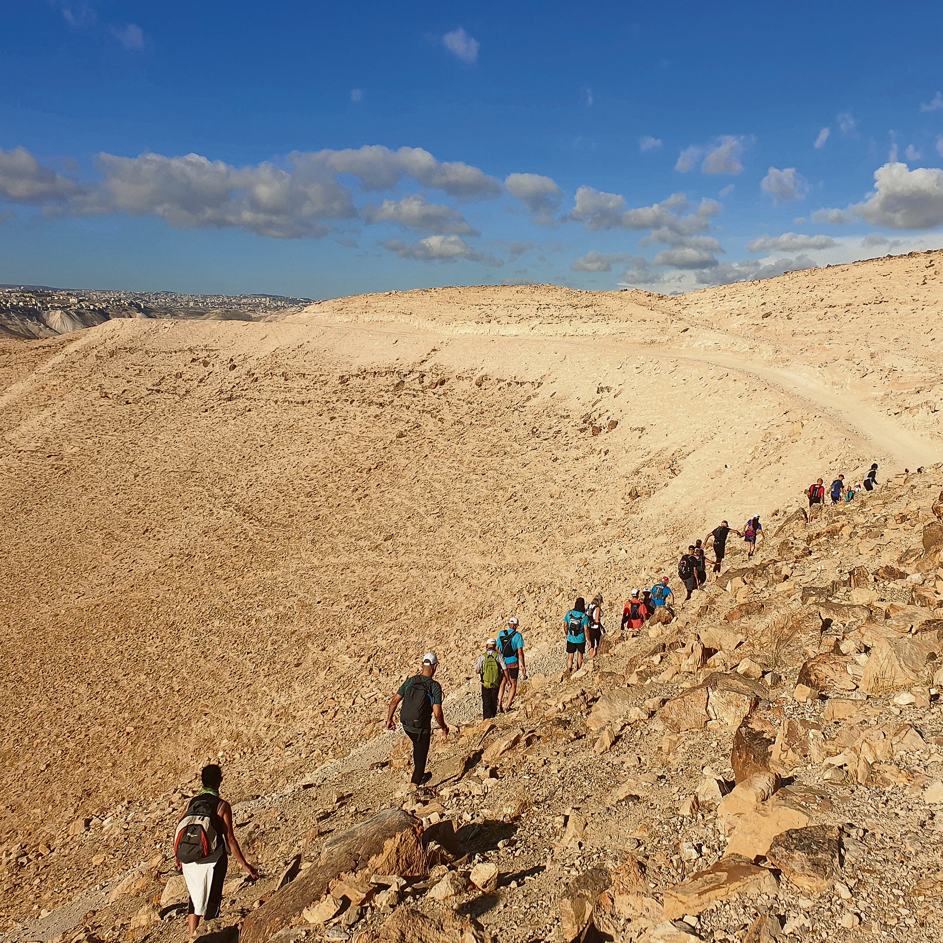 Tourisme : -Va en enfer- et profite de chaque instant du désert de la Judée en Israël