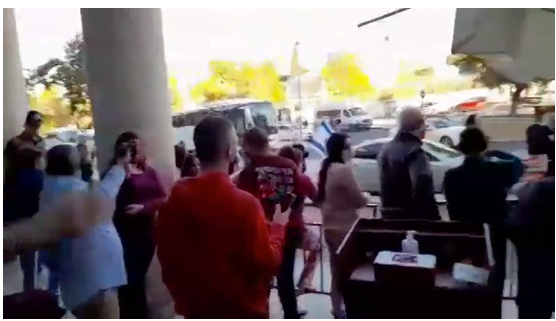 Manifestation des confinés dans les hôtels corona en israel