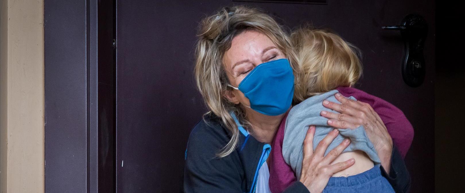 En Israël, les grands-parents vaccinés ne doivent pas embrasser leurs petits enfants