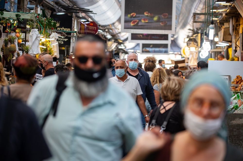 Coronavirus: Israël envisage de lever l'exigence du port du masque à l'extérieur