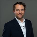 Une journée émouvante pour ma grand-mère et ma famille. Les tableaux de mon arrière grand-père ont été spoliés par les nazis pendant la guerre. Grâce a la persévérance et au courage de ma grand mère qui a 99 ans, justice a été faite ce jour et ma grand mère a pu récupérer un tableau après 75 ans de recherches. Un grand merci à nos services de police et Le Figaro pour relater cette belle et émouvante histoire. #neverforget