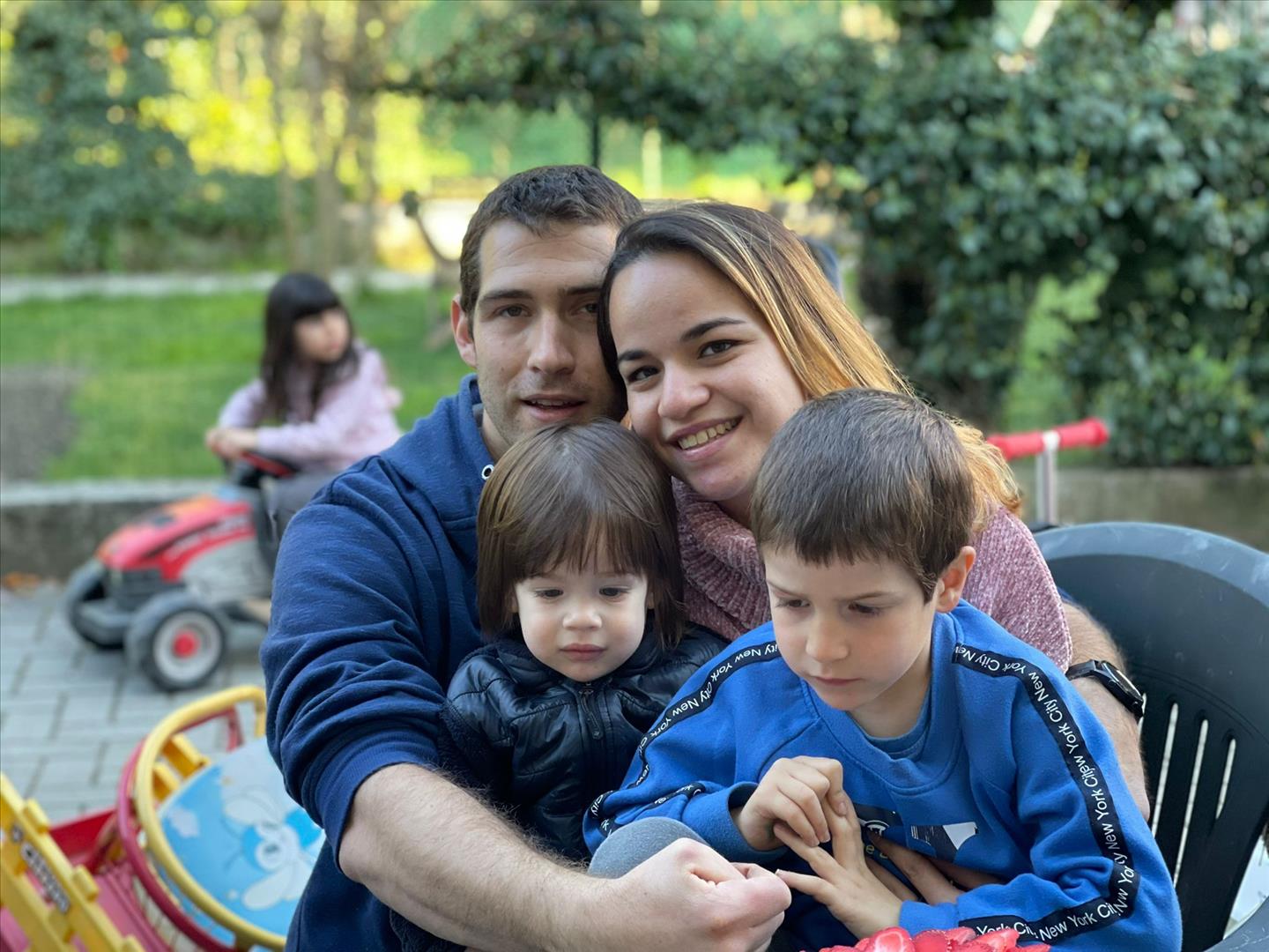 Le petit Eytan a ouvert les yeux, seul survivant sur 5 israéliens tués