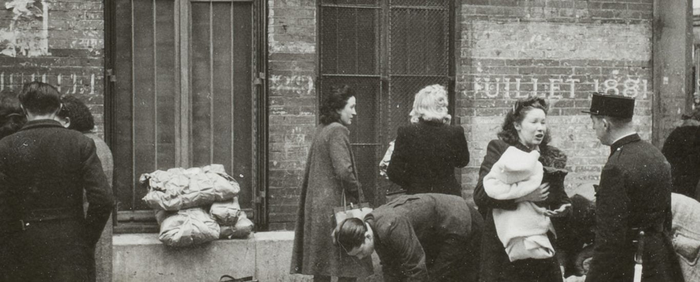 Les 14 et 15 mai 1941, un «billet vert» appelle les plus de 6000 Juifs étrangers de Paris à venir se faire recenser dans les commissariats de la ville et de la région parisienne. Ils seront déportés à l'issue du recensement. Memorial de la Shoah / AFP