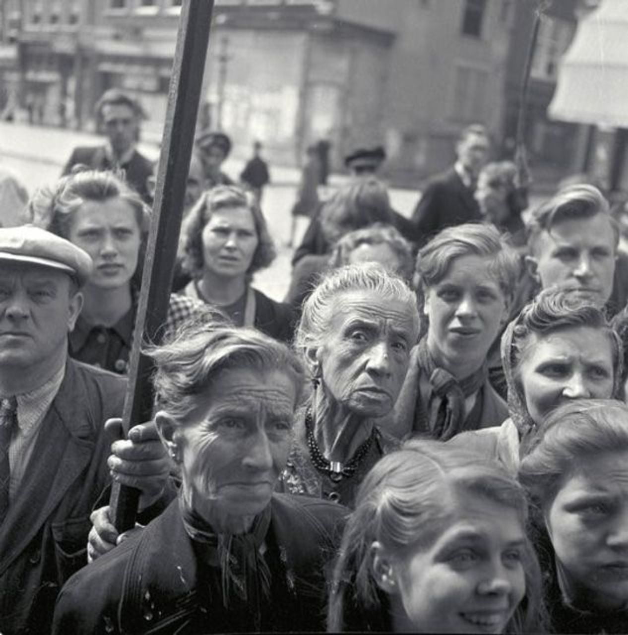 Artiste juive : Maria Austria, après comme avant