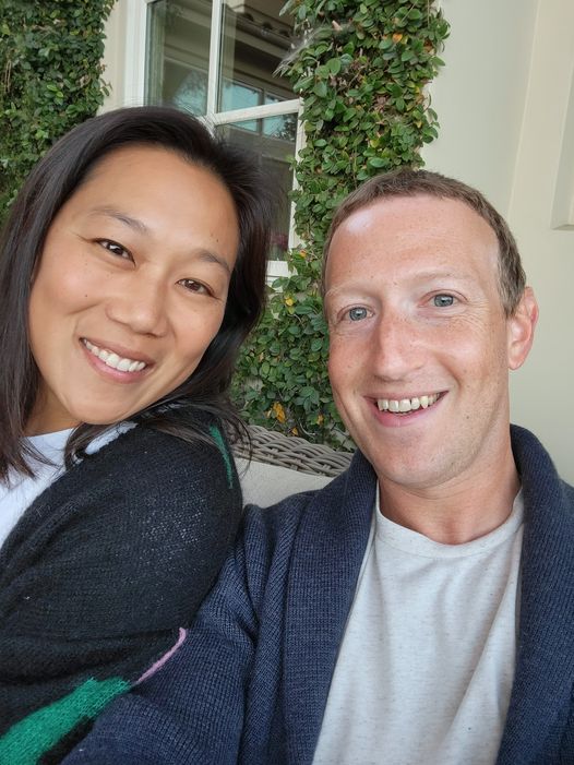 Mark et Priscilla Chan Zuckerberg renforcent leurs liens avec la communauté juive
