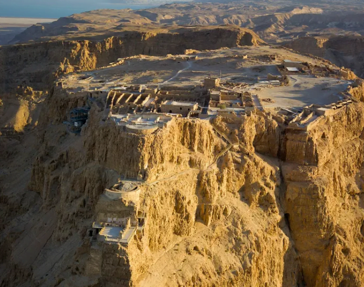 Massada, la forteresse inviolable du désert de Judée en Israël