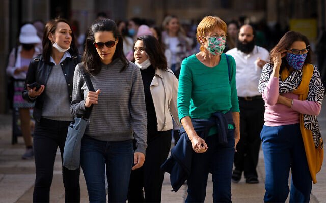 Israël est à la recherche des 800 Israéliens potentiellement contaminés par Omicron