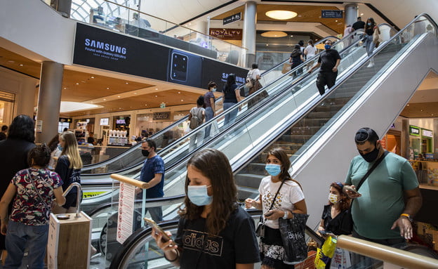 Les non-vaccinés en Israël seront exclus des magasins dit essentiels