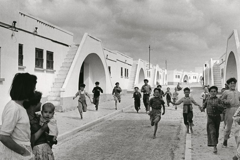 Artiste juif : La théâtralité du monde selon Sabine Weiss