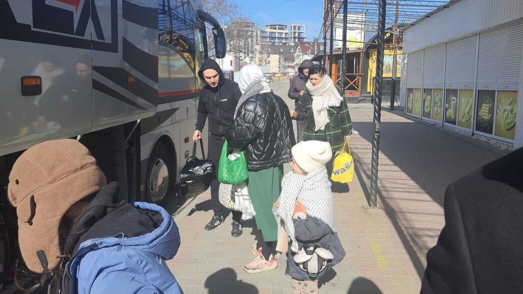 C'est ainsi que j'ai aidé à sauver 100 personnes d'Ukraine