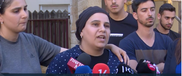 Attaque terroriste en Israël :La veuve d'une des victimes menace Bennett -vidéo-