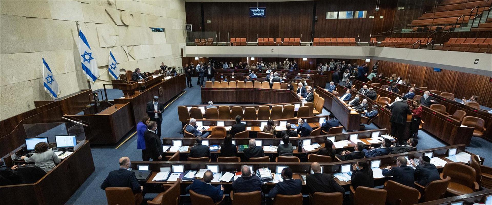 La judée Samarie fait vaciller la coalition et l'état de droit de l'état d'Israël